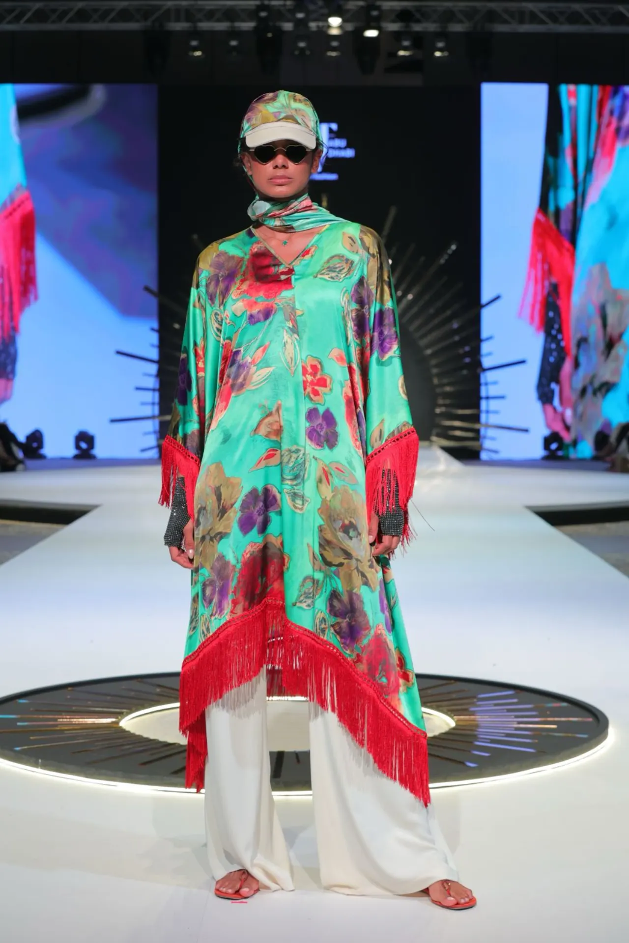Sfilata Antonella Bravi — Abu Dhabi, look 1